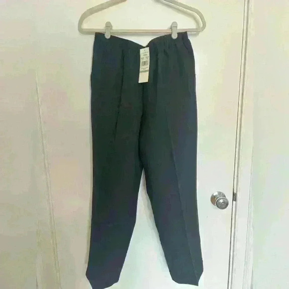 Alfred Dunner Elastic Waist Pants - Picture 1 of 3